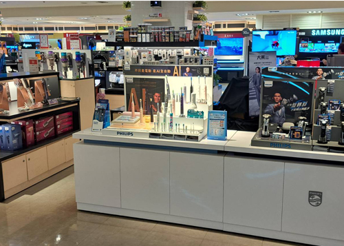 新光三越站前 10F