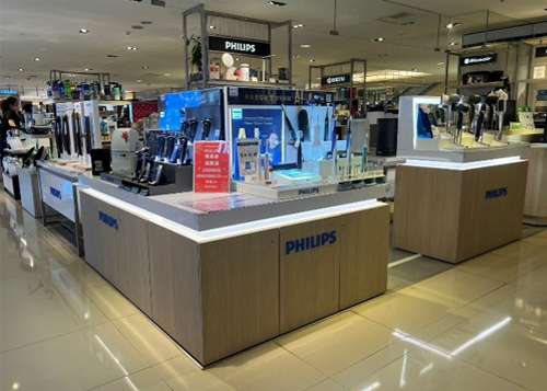 新光三越南西一館 7F